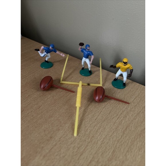 Deco Pac Football Cake Cupcake Topper Set Players Goals FootBall Preowned - Picture 6 of 6